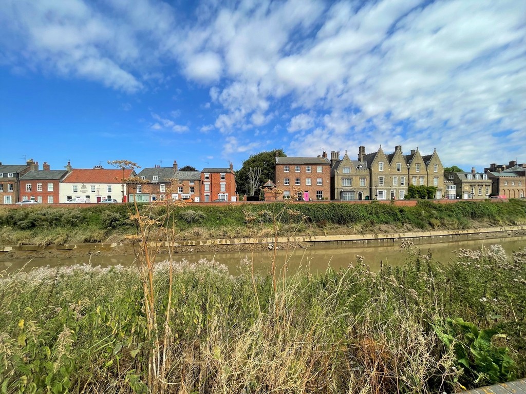 Mid Terraced House South Brink, Wisbech Maxey Grounds